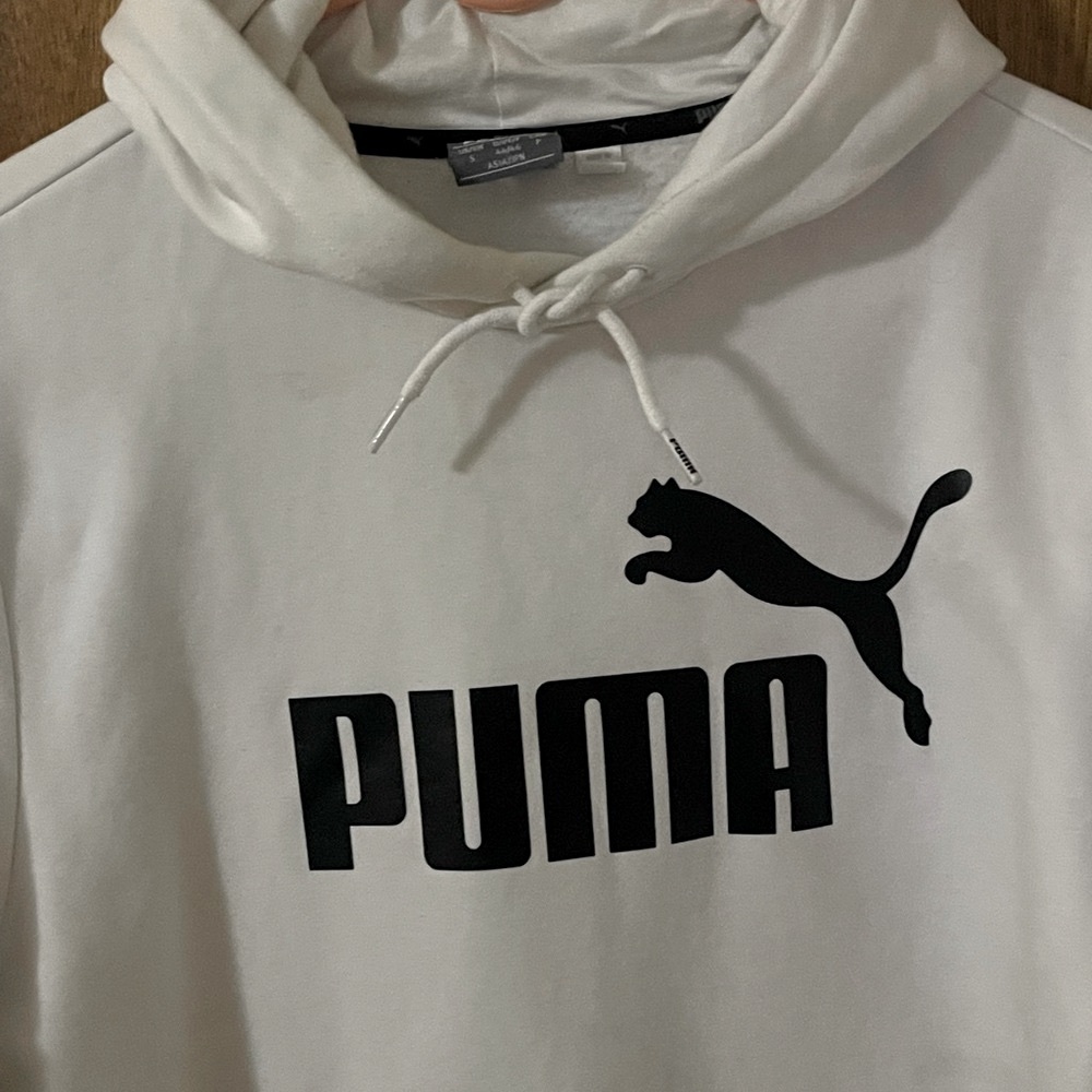 Puma Hoodie. White - Picture 2 of 10